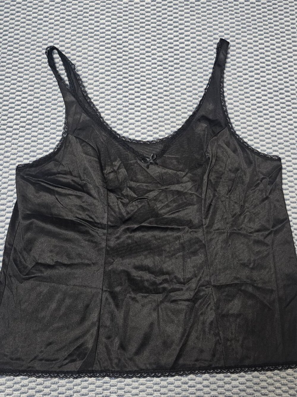 Vintage Vassarette Y2K Black Silky Knit Camisole Top Lace Trim Cami Size Medium - Picture 2 of 4